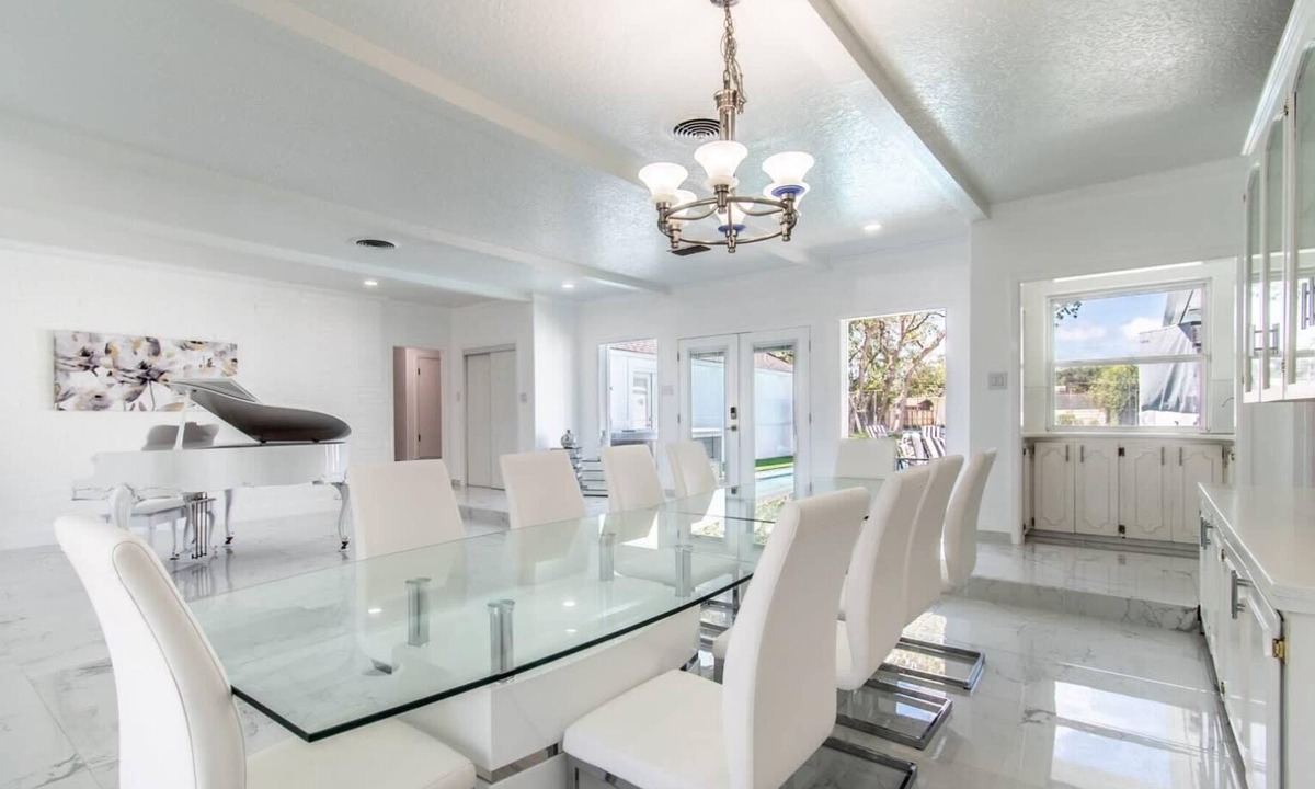 Bay Area House | An Epitome of Luxury