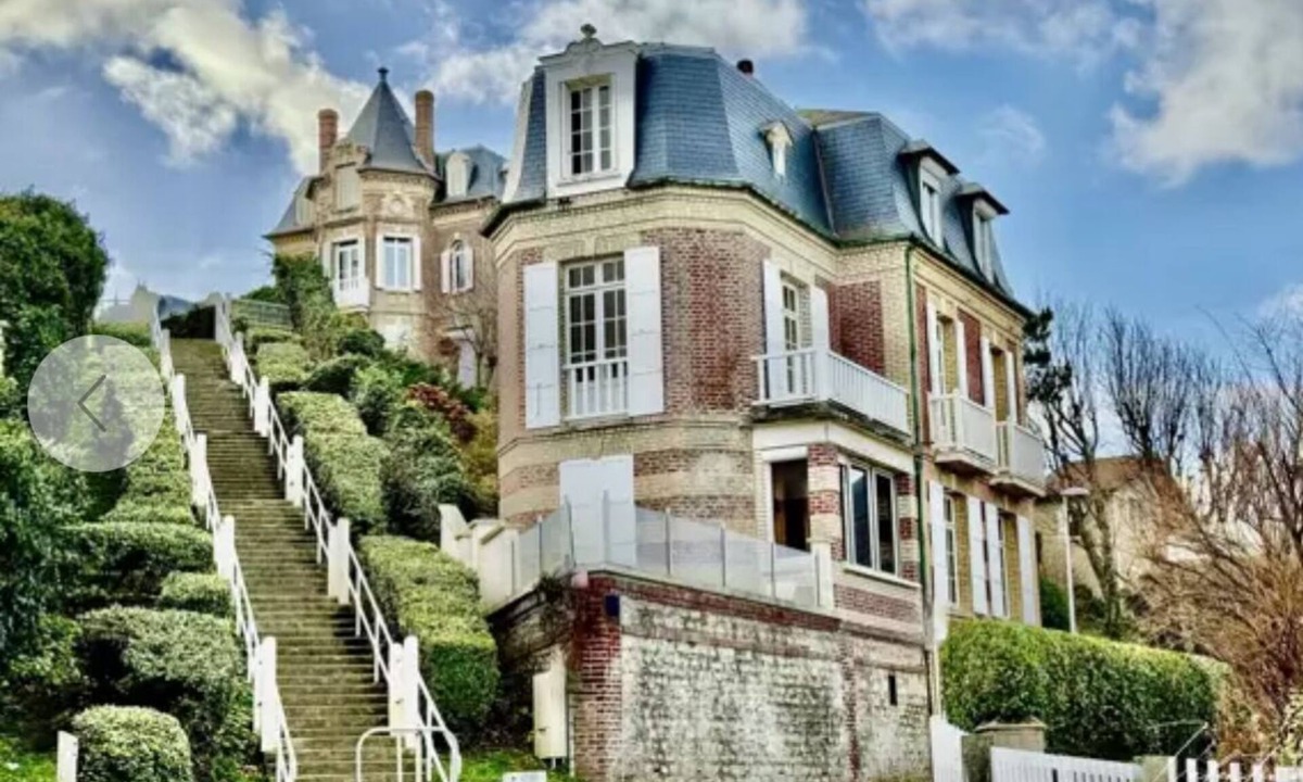 Villers-sur-Mer Villa | An exceptional stay by the sea.