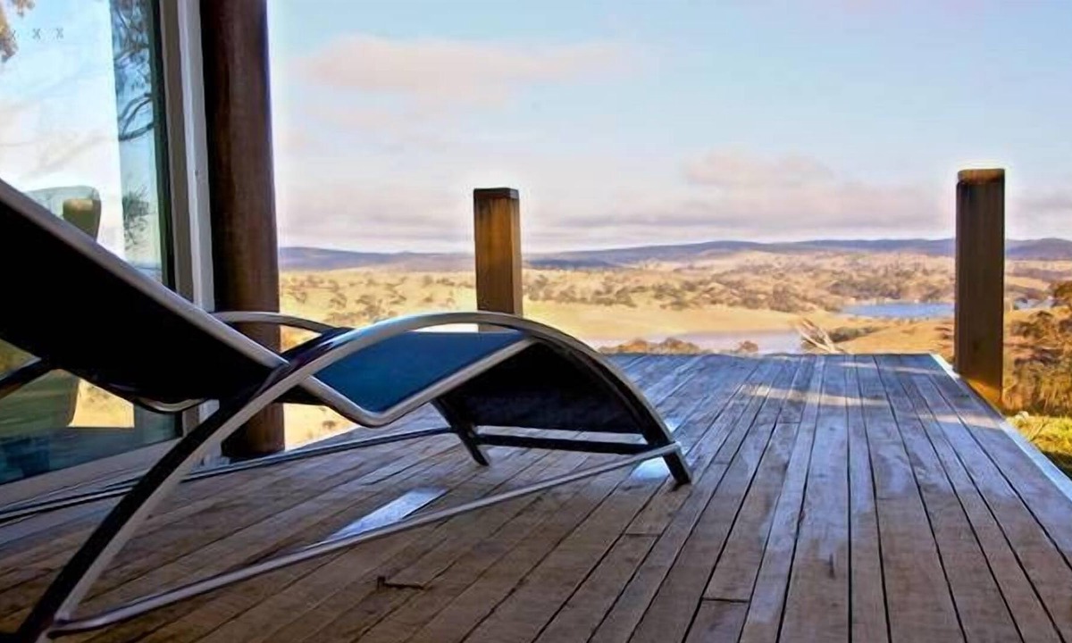 Central Tablelands House | “an experience in time and space...” highVIEW jetty BATHURST