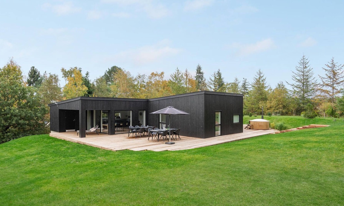 Femmøller House | An incredibly large luxury vacation home that is suitable for a large family as well as multiple fam