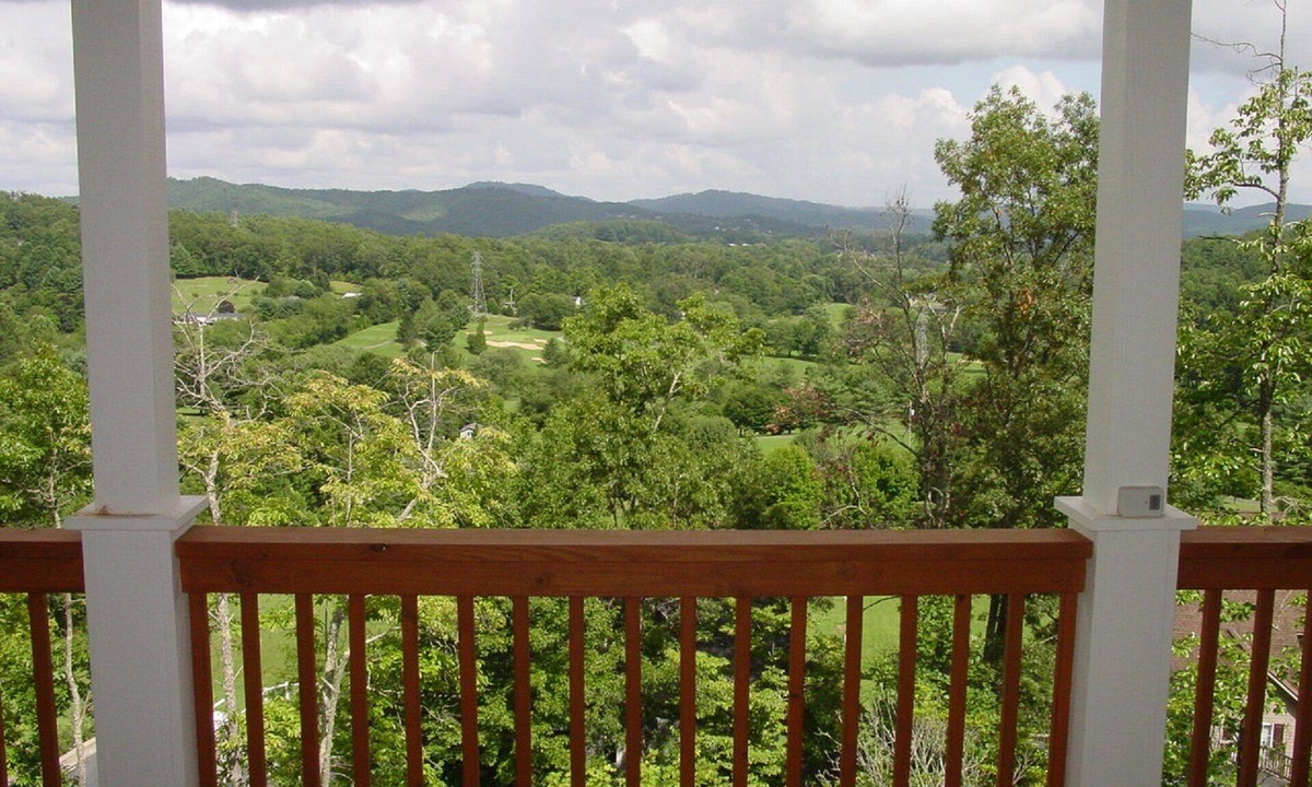 Horse Shoe House | An Inspirational View.