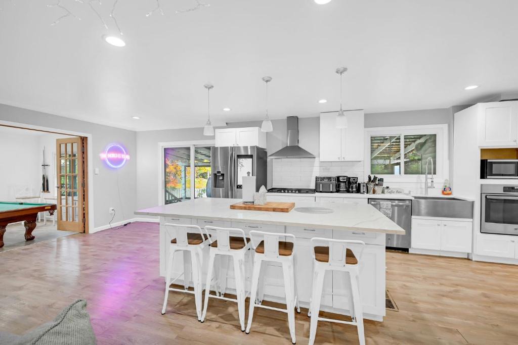 Englewood House | An Oasis 15 min from Uptown Manhattan NYC!