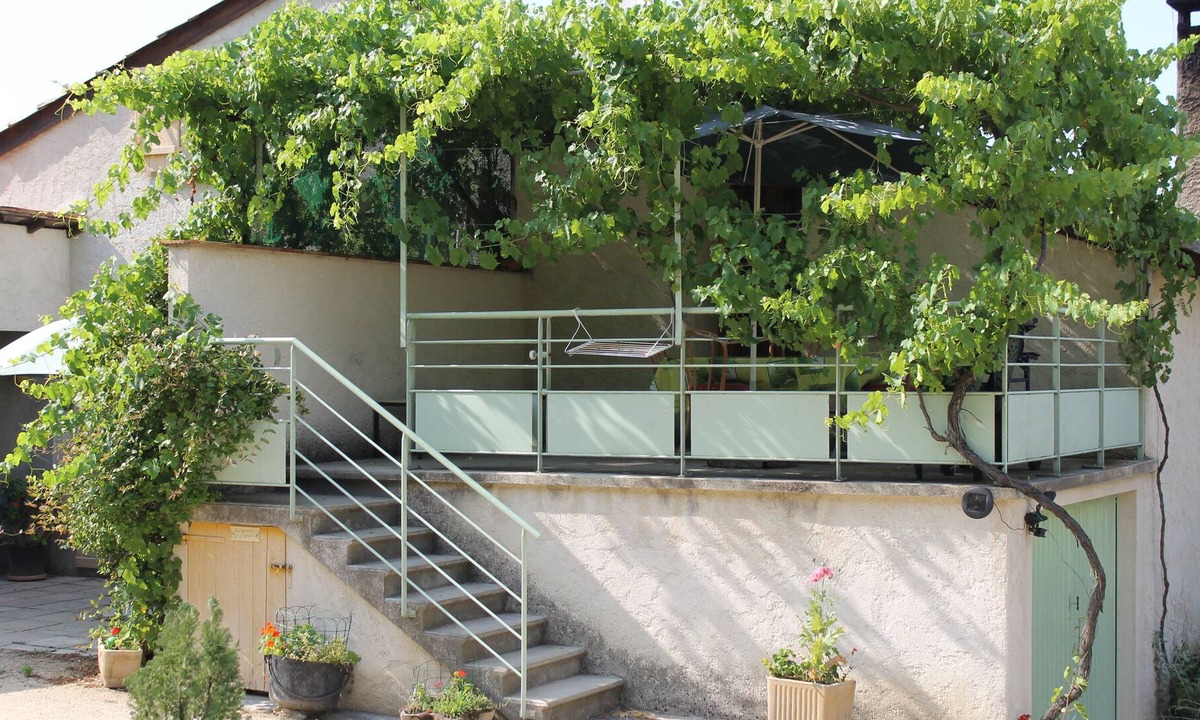 Saillans Cottage | An oasis in the vineyard