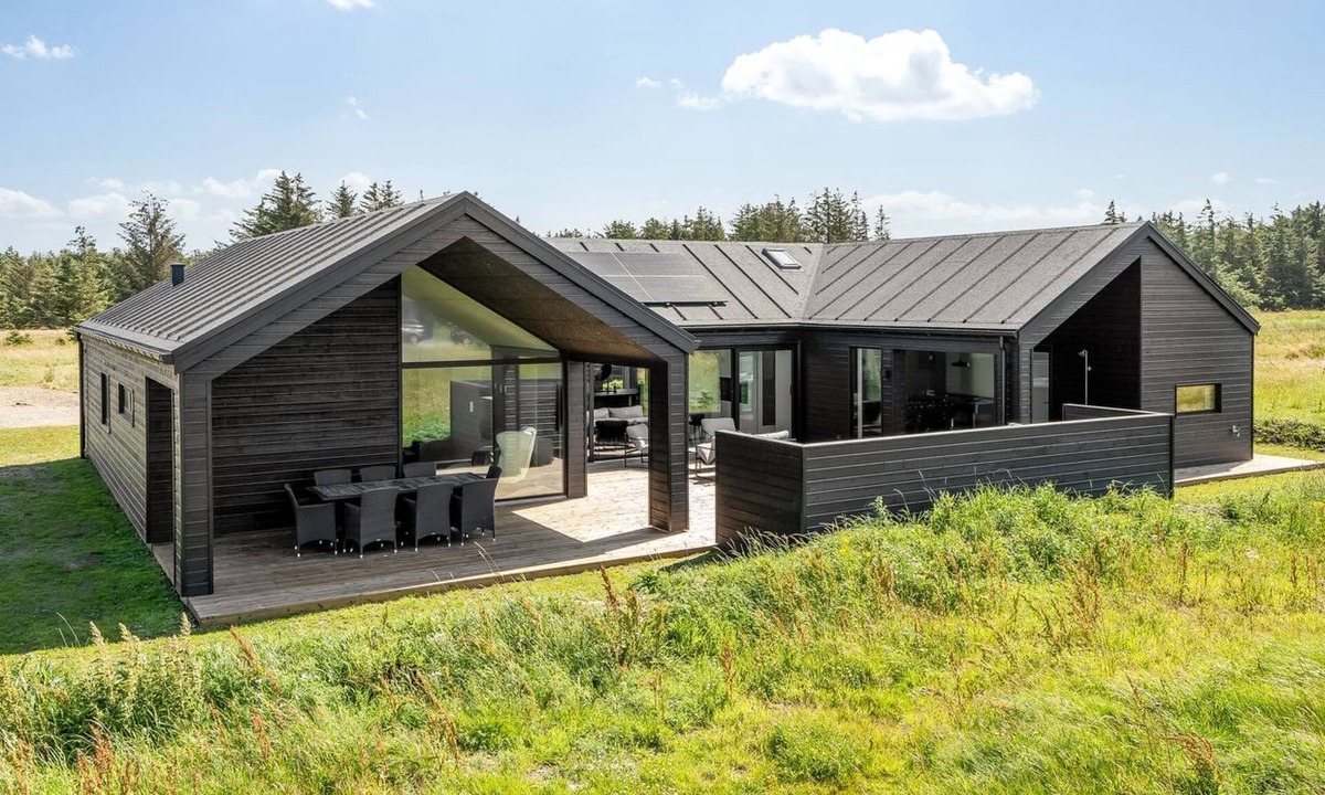 Lokken House | "Analine" - 950m from the sea by Interhome