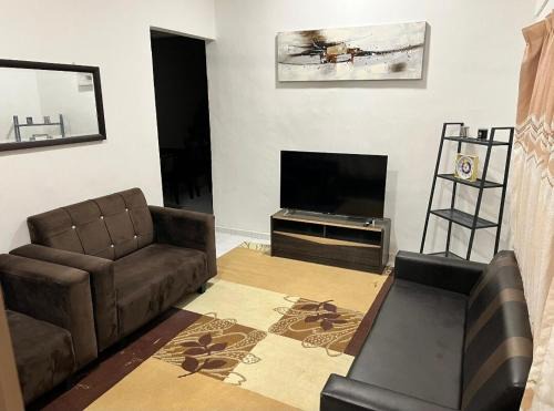 Ayer Keroh House | anas MJ homestay private pool