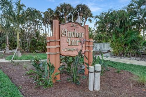 Sanibel Hotel | Anchor Inn & Cottages