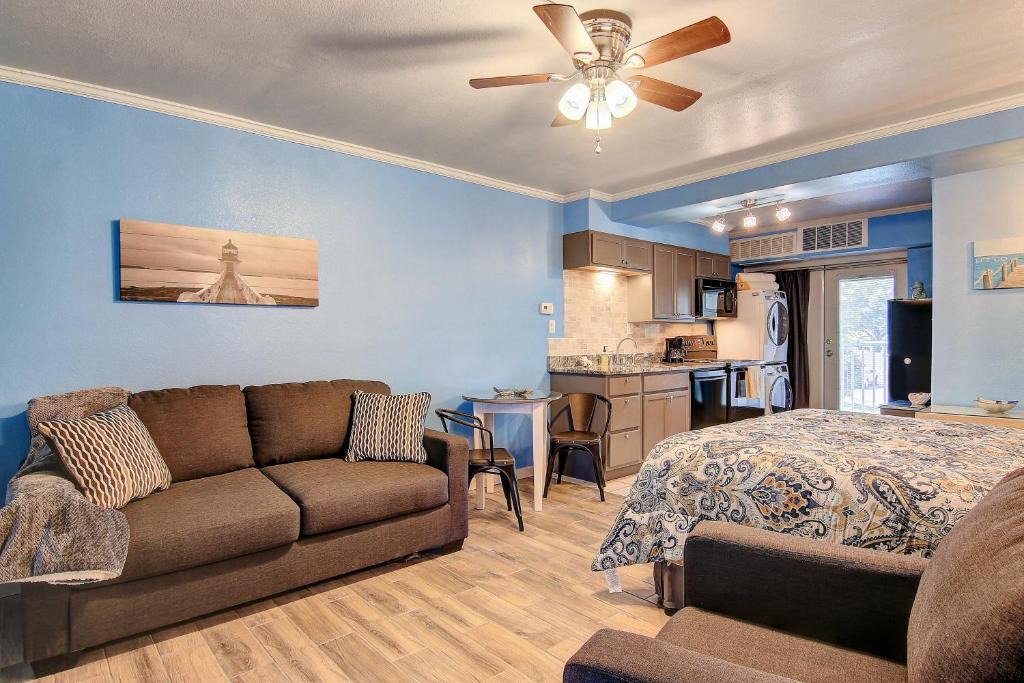 Corpus Christi Apartment | Anchor Resort II