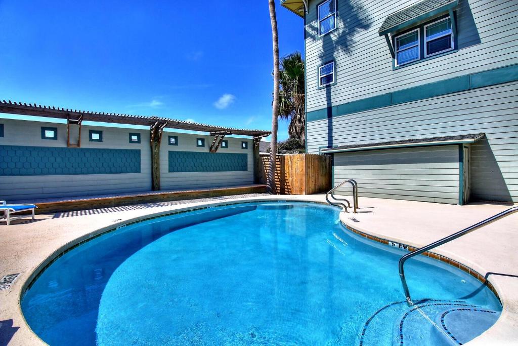Port Aransas Apartment | Anchor's Away condo