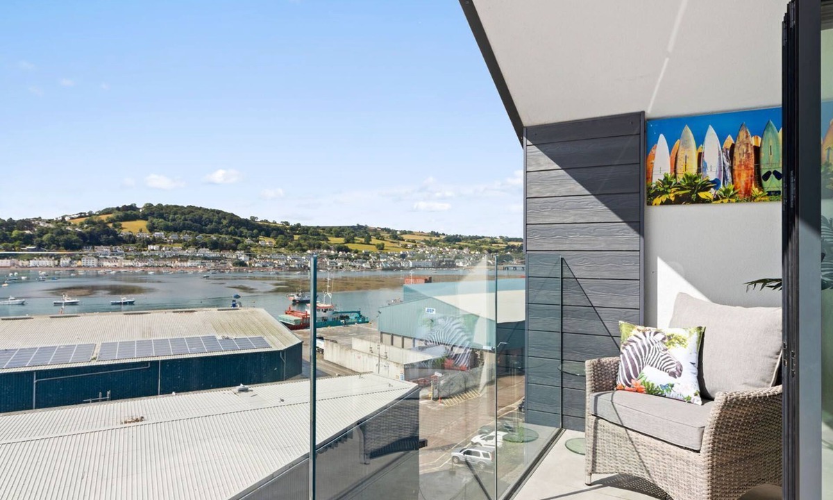 Teignmouth Apartment | Anchor View, Grand Banks