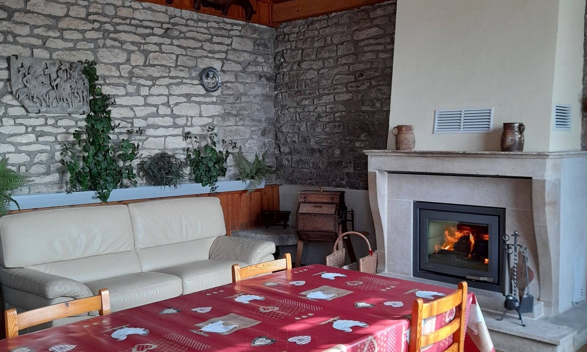 Viserny House | Ancien Lavoir