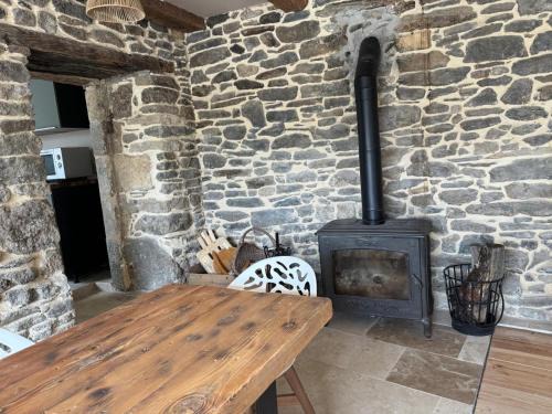 Prades-d'Aubrac House | Ancienne épicerie