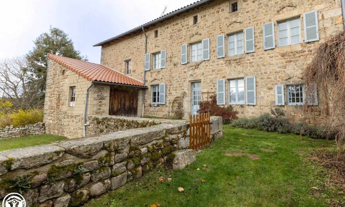 La Chaulme House | Ancienne Cure - LA Chaulme