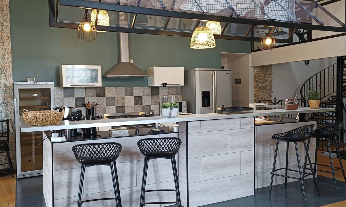 Chavagnes-en-Paillers House | Ancienne Chapelle Rénovée Dans un Esprit Loft de 250m2