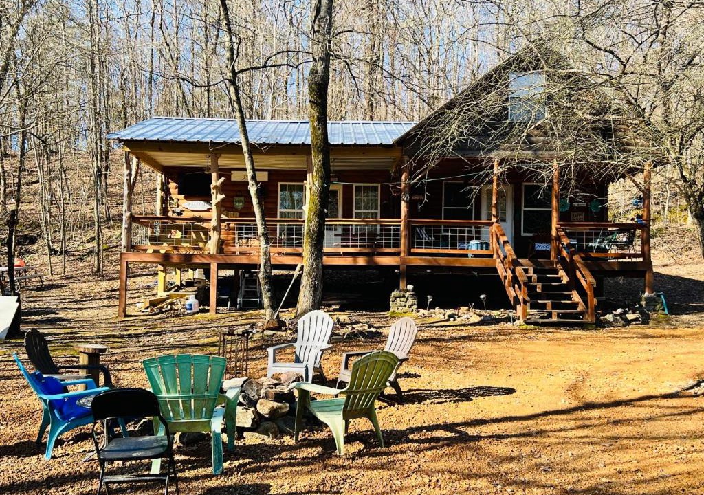 Athens Villa | Andersons Paradise Cabin Albert Pike Wolf Pen Gap Caddo Gap