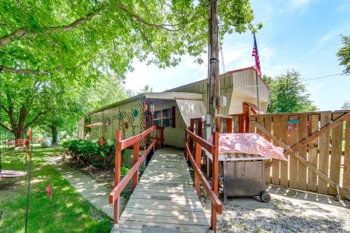 Westford House | Andover Home Near State Park w/Patio & Yard!