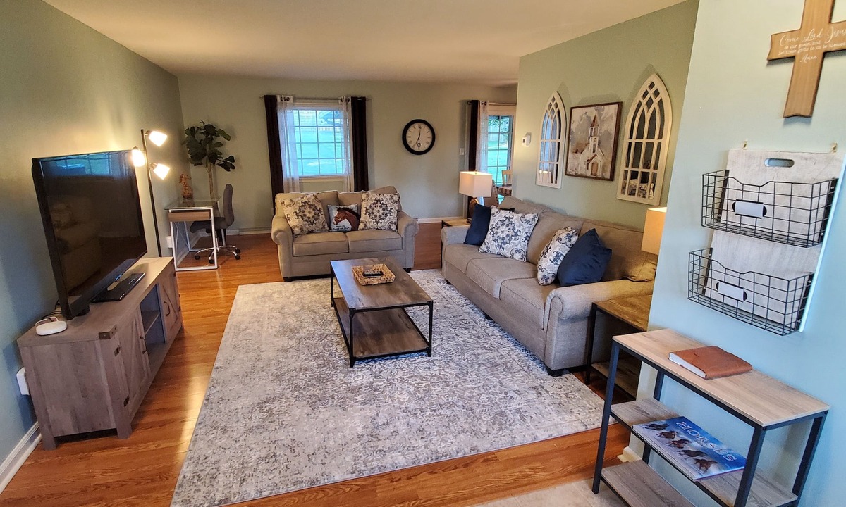 Open Gates House | Andrea Abode 5 Bedroom Home by RedAwning