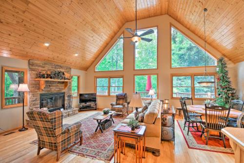 Andrews House | Andrews Cabin w/Game Room & Covered Porch!