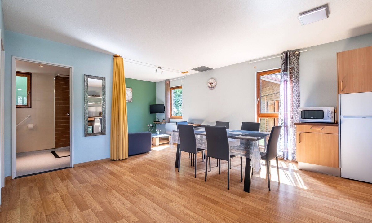 Montoulieu Apartment | Angélique Verte 10 - Chalet vue montagne T3
