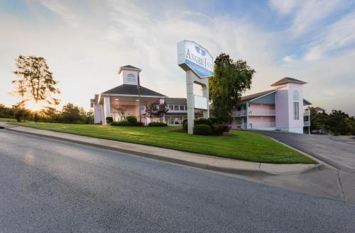 Branson Hotel | Angel Inn - Central