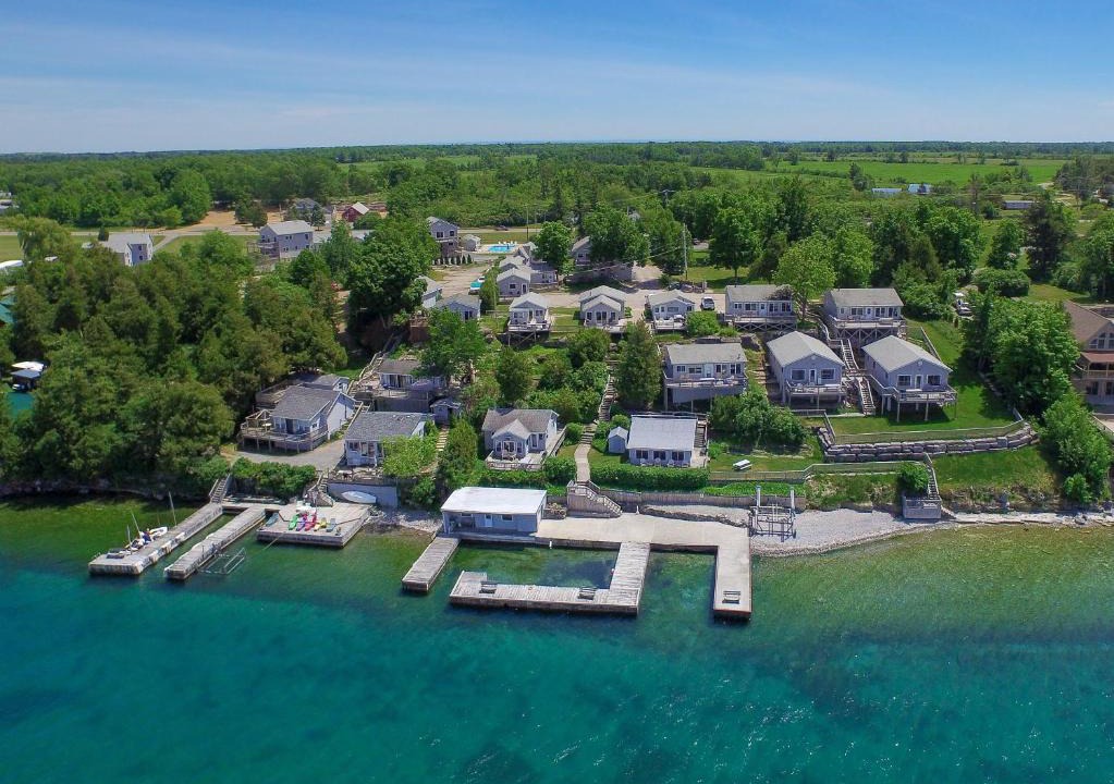 Cape Vincent Resort | Angel Rock Waterfront Cottages
