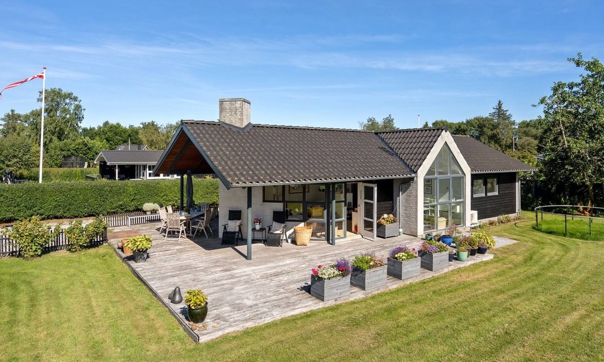 Nørre Hurup House | "Angelarij" - from the sea by Interhome