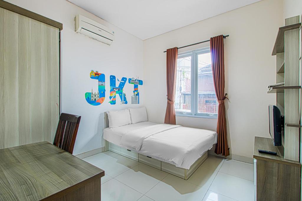 Gandaria-selatan House | Anggrek Residence