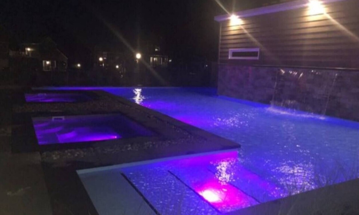 Beaupre Condo | Anglais 2BR Condo MSA - Pool & Spas
