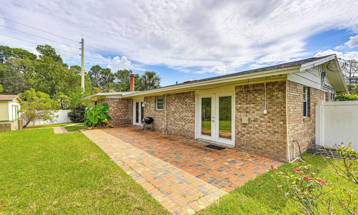 Highlands House | Angler’s Escape w/River Access: JAX Townhome