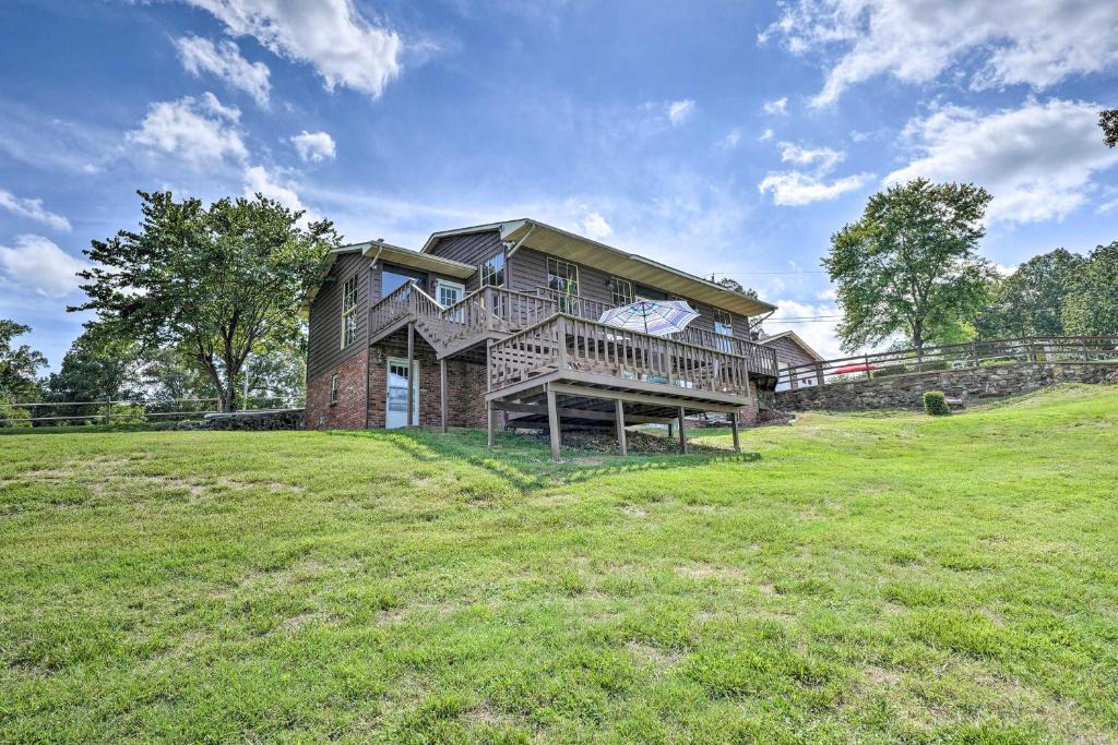 Mammoth Spring House | 'Angler's Ridge' Waterfront Family Getaway!