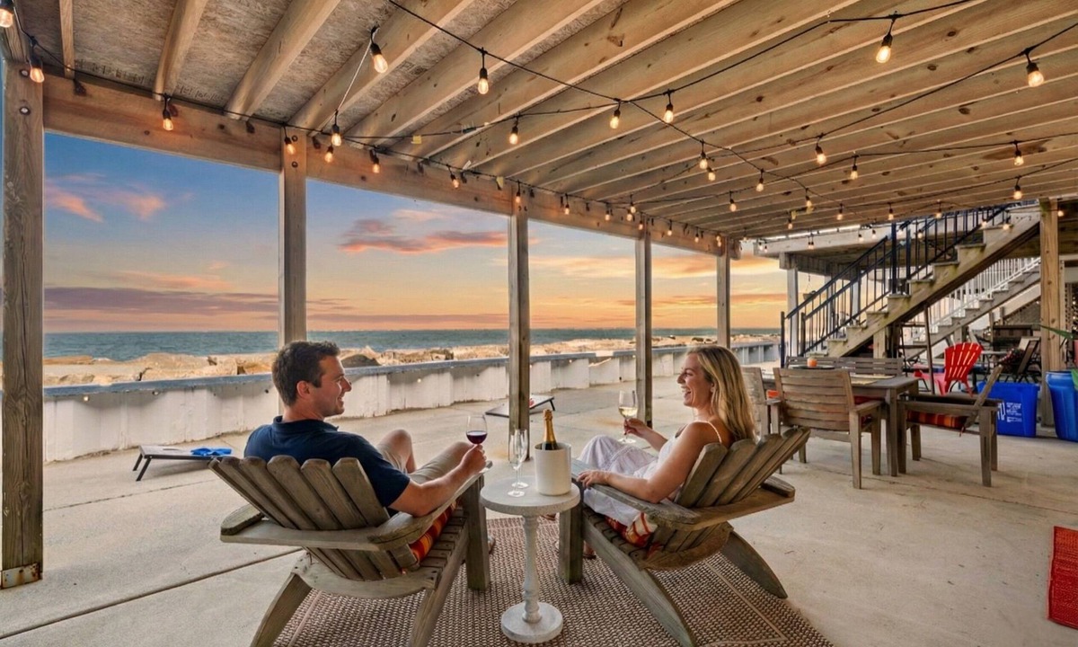 Anglesea Condo | Anglesea Stunner *Waterfront* Relax to Surf Sounds