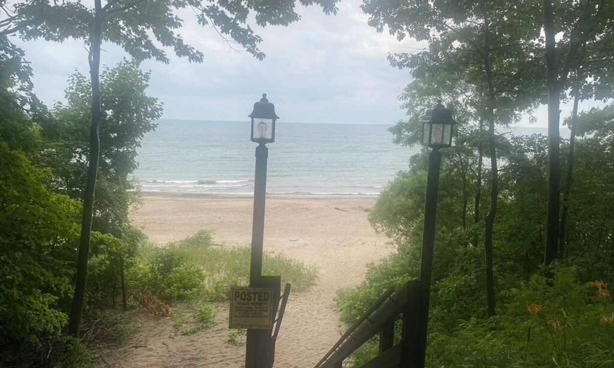 Angola on the Lake House | Angola on the Lake Beach Front House 4BR private beach wrap-around porches