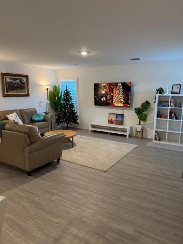 Anna House | Anna Haven, Cozy Family retreat