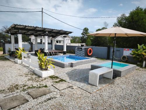 Kampung Penarik House | Anna Homestay Penarik Private Pool