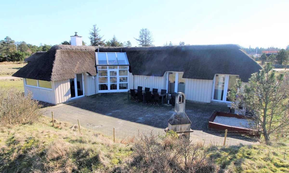 Vejers House | "Annalise" - 1km from the sea by Interhome