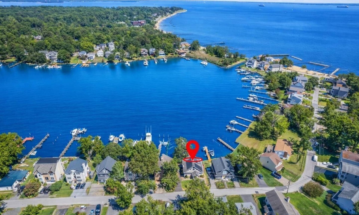 Arundel on the Bay House | Annapolis Waterfront: Dock ur Boat & Walk 2 Beach!