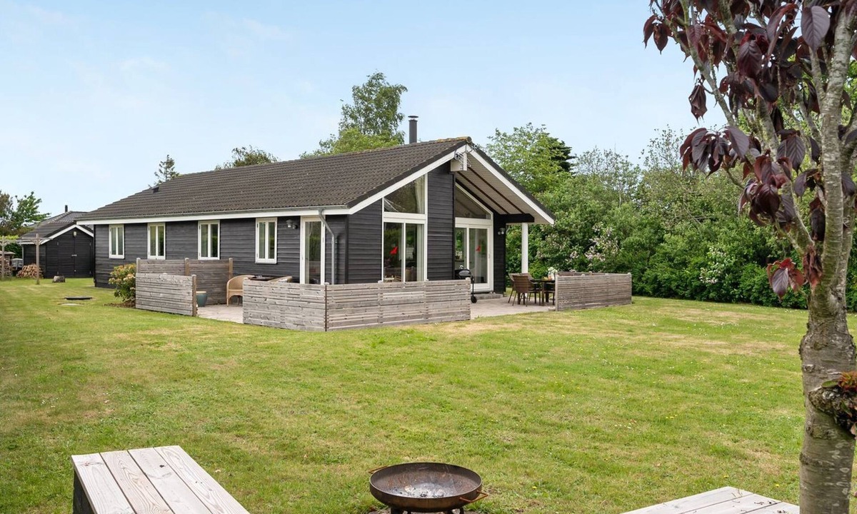 Jægerspris House | "Annesophie" - 300m to the fjord by Interhome