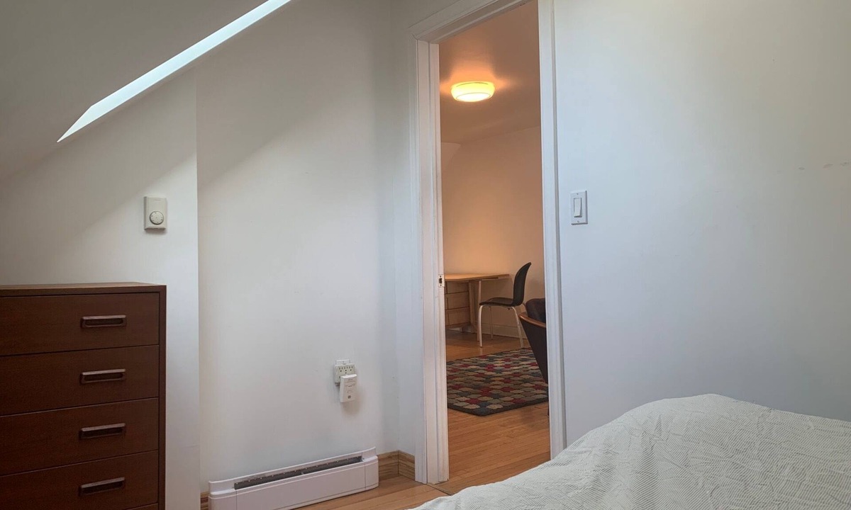 Midtown Toronto House | Annex Toronto, amazing location, cozy apartment