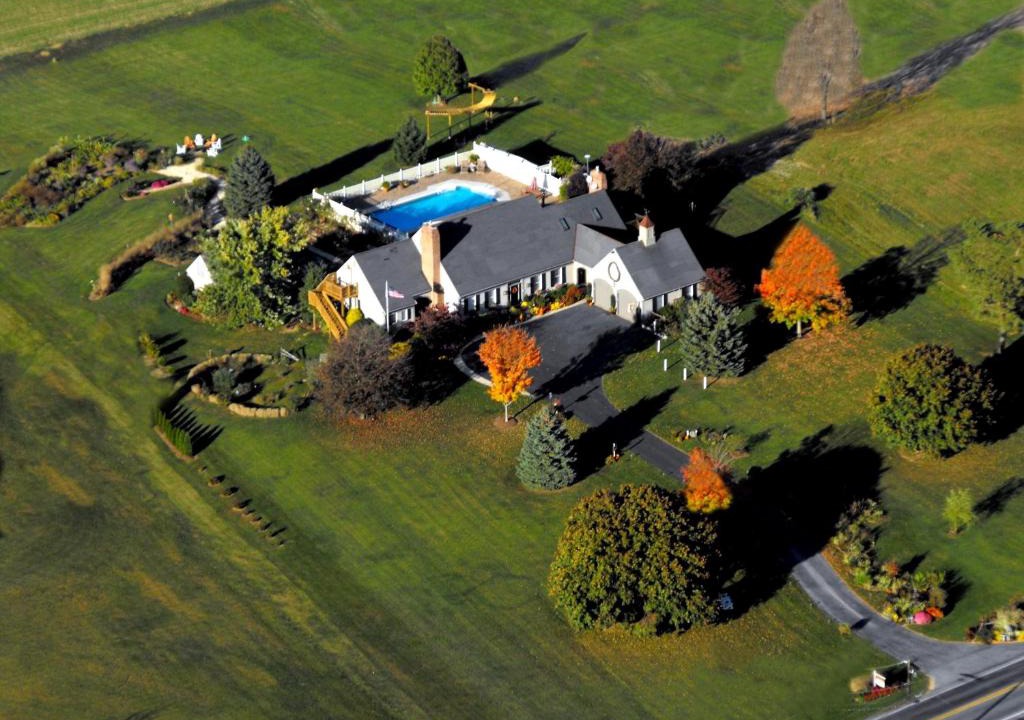 Annville Bed & Breakfast | Annville Inn Bed & Breakfast