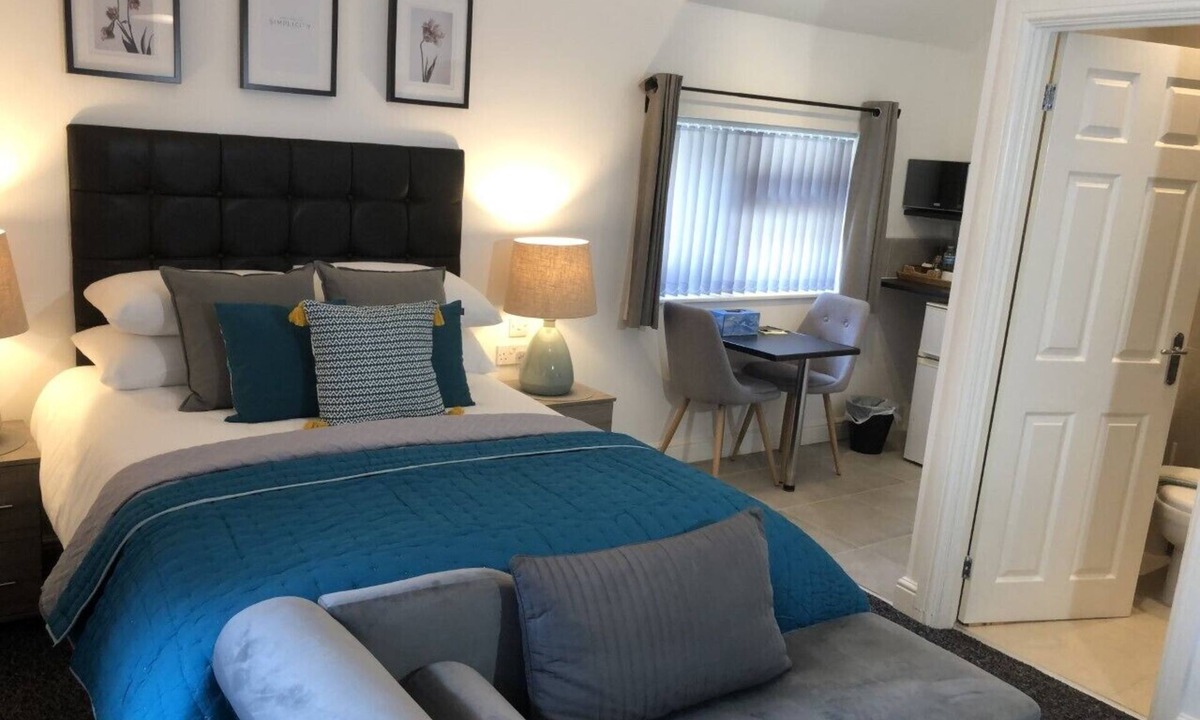 Walsall House | Anson Studios Walsall M6 J10