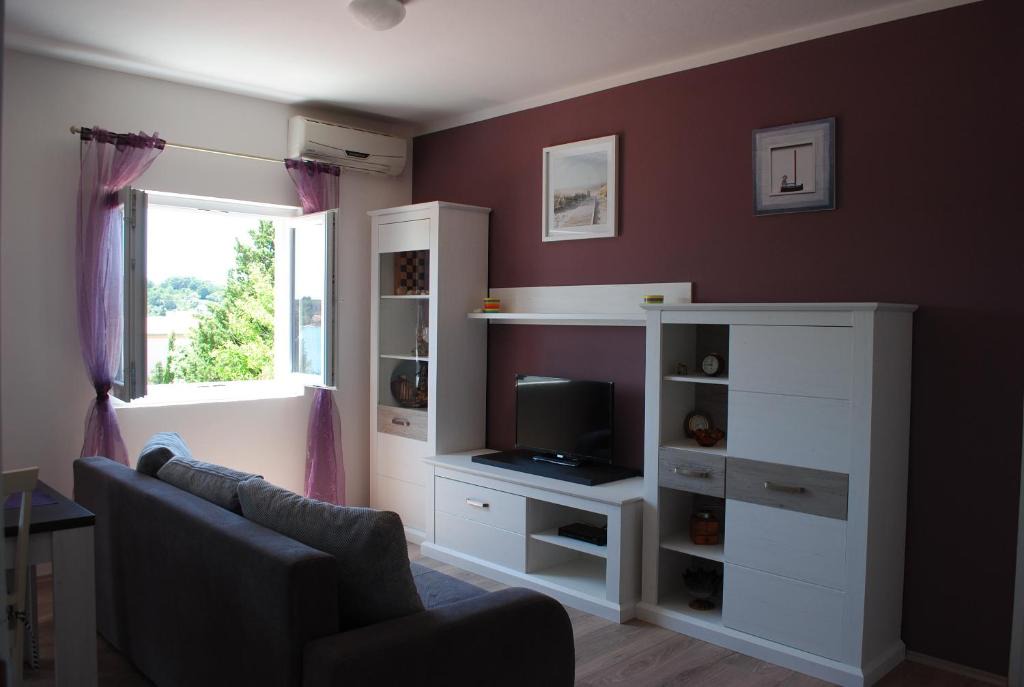 Verunic Apartment | Ante Carov Apartment