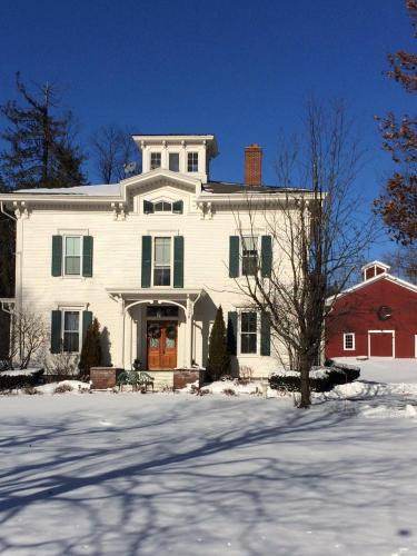 Rutland Bed & Breakfast | Antique Mansion B & B