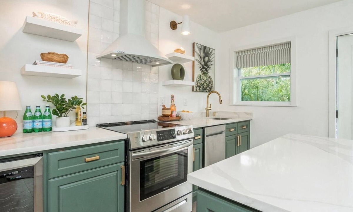 Parker Ridge Villa | Antique Row Zen Apartment