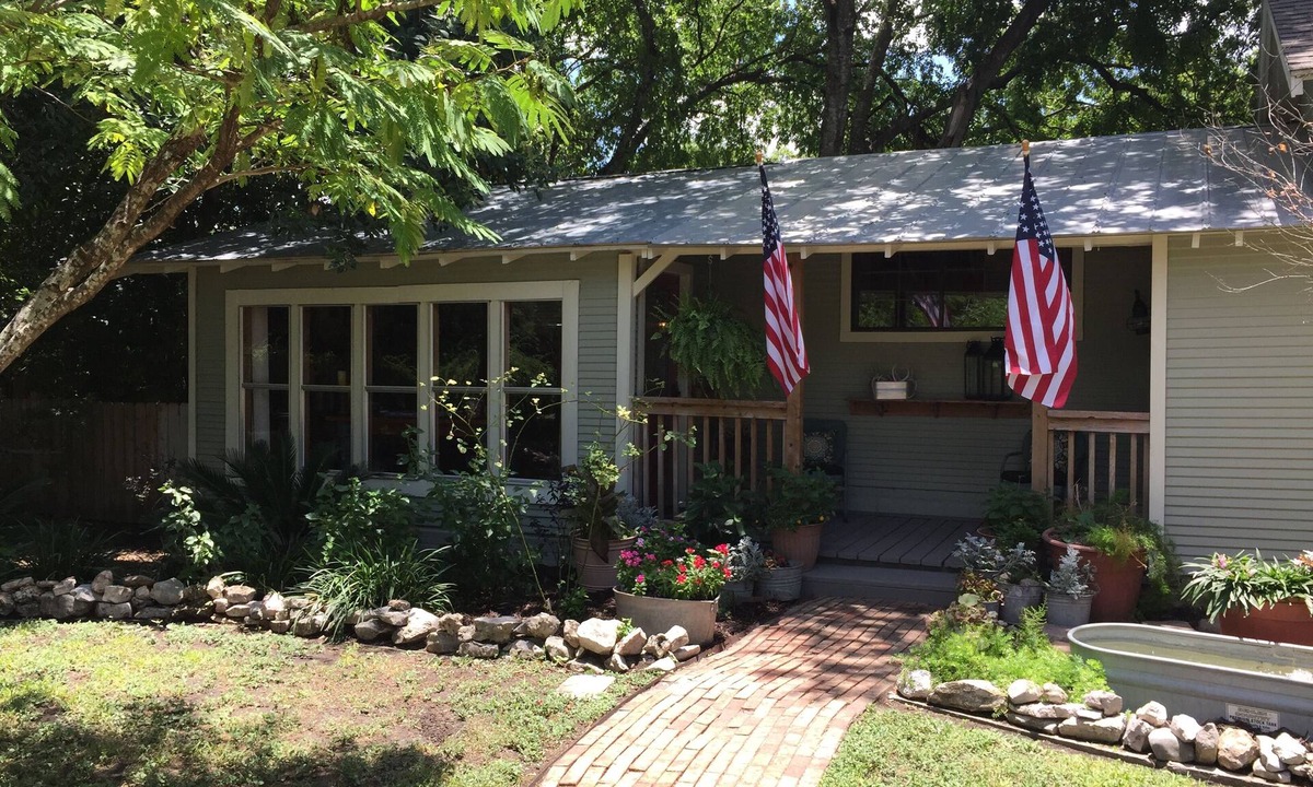 Harlandale House | Antler Inn -Long Term Rental Discount Available.