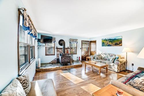 Wevertown House | Antler Lake House