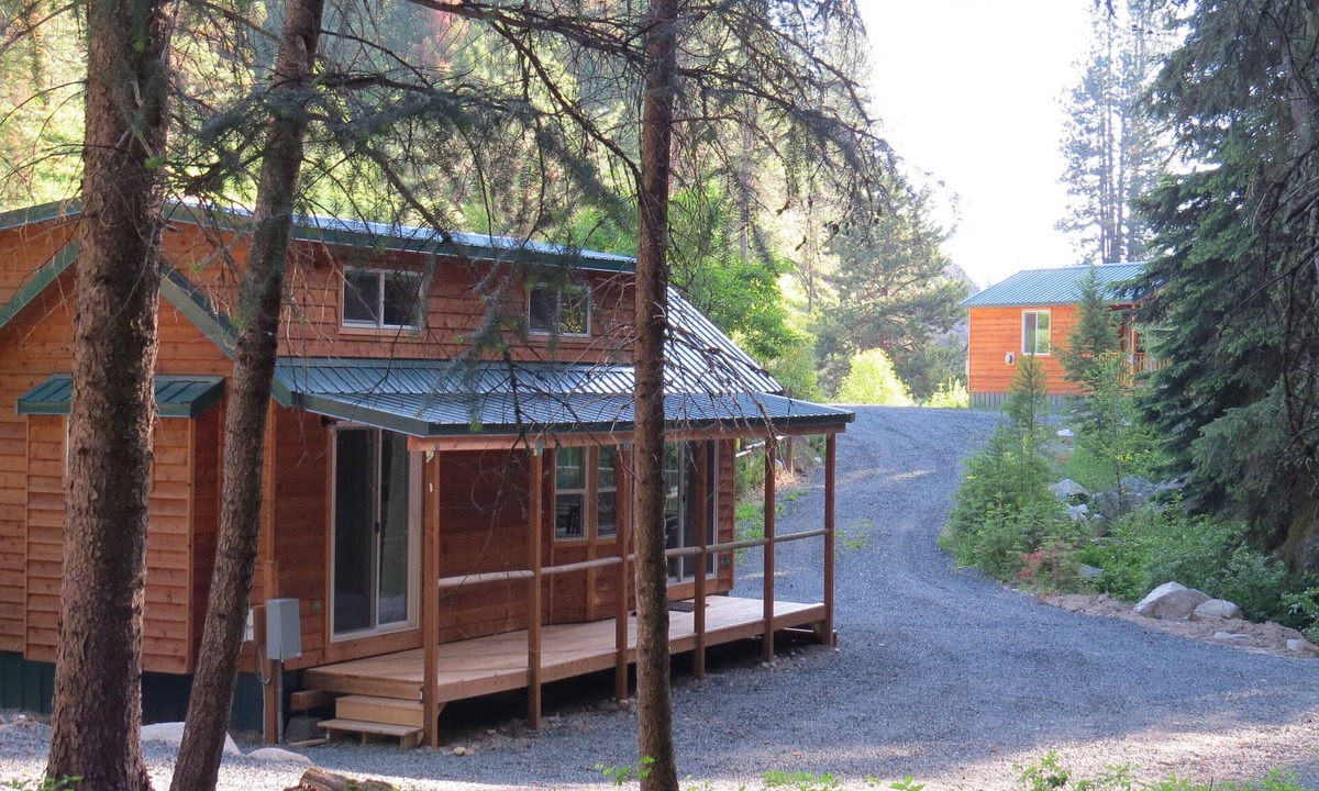 North Powder Cabin | Antone Creek Lodge, Cabin #4