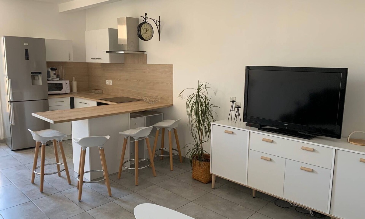 Lunel Apartment | "antre Nous"