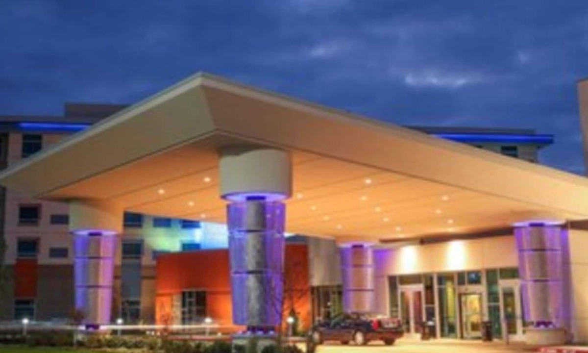 Lawton Hotel | Apache Casino Hotel