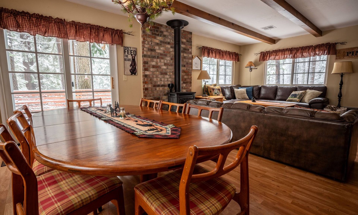 Dorrington Cabin | Apache Pines ~ A/C and Rec Center Access