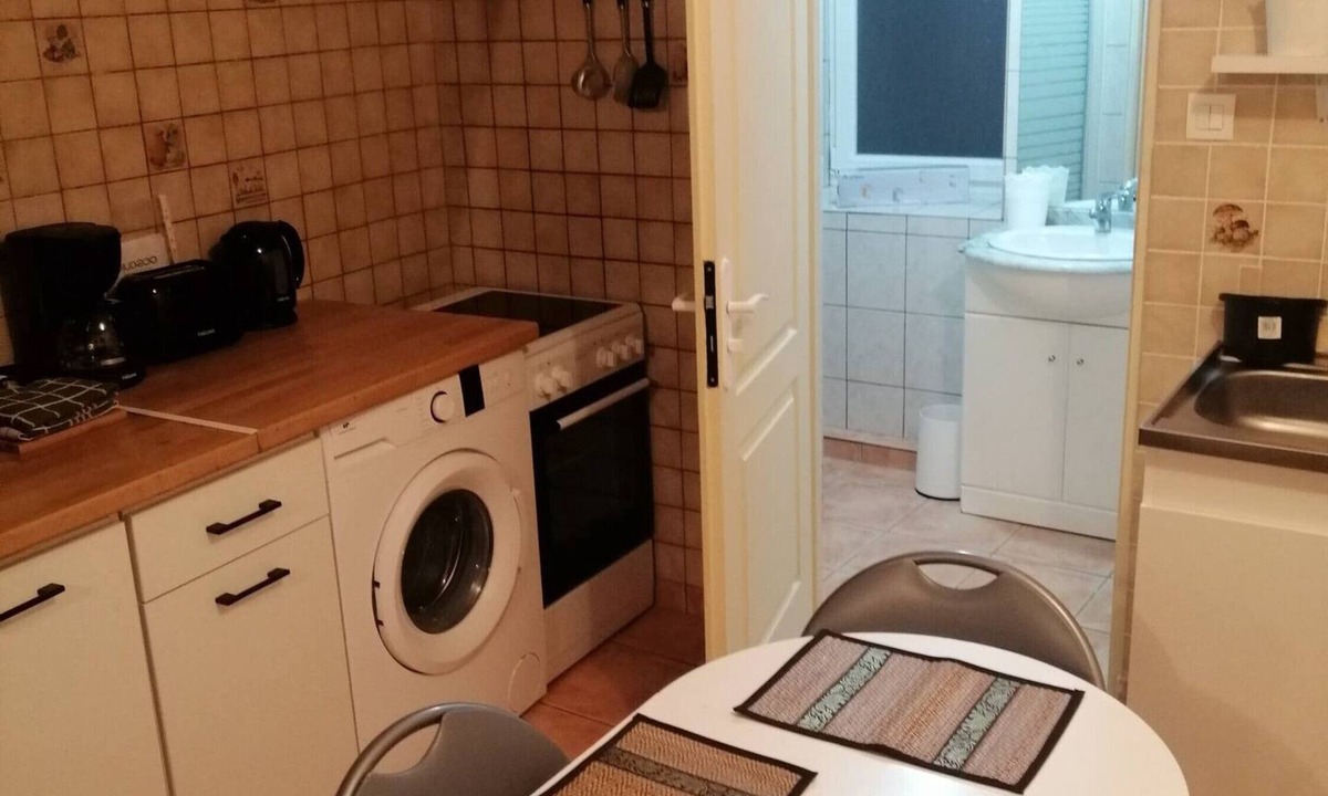 Saint-Julien-Molin-Molette Apartment | Apartment 'La Molette' with Balcony