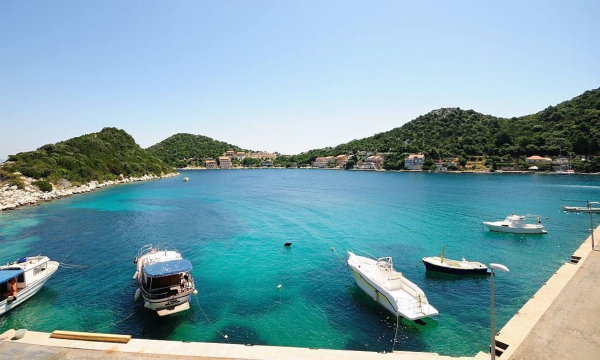 Zaklopatica Apartment | Apartments Ivka (53971-A3) - Zaklopatica - island Lastovo